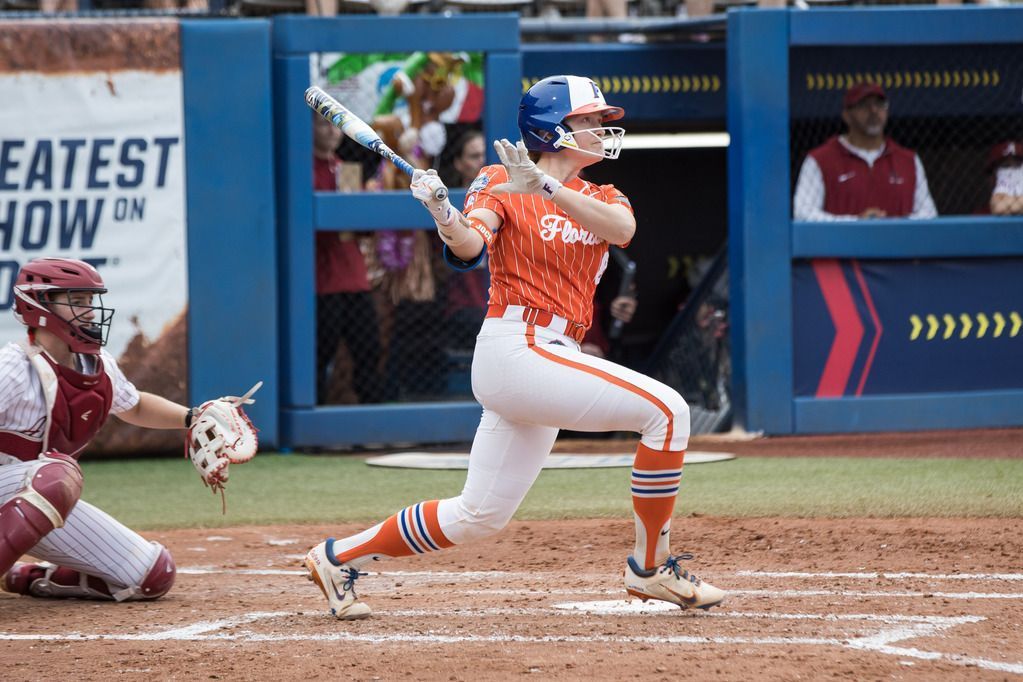 Florida eliminates Tide, advances to WCWS semis