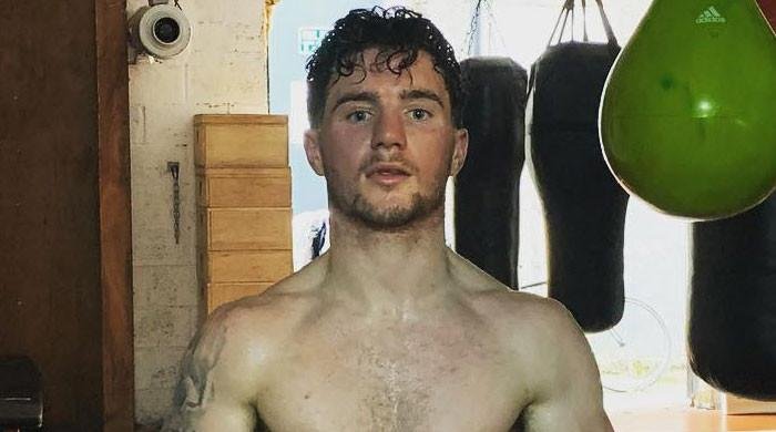 Irish fighter John Cooney dies after title bout brain injury